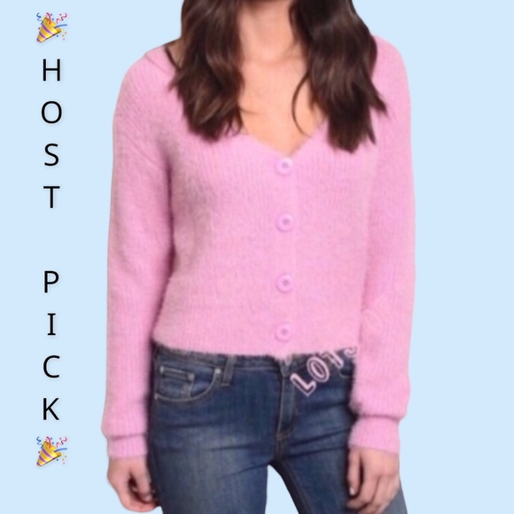 Sweaters - ❌DONATED❌Pink V-Neck Button Up Soft Fuzzy Knit Sweater Top
